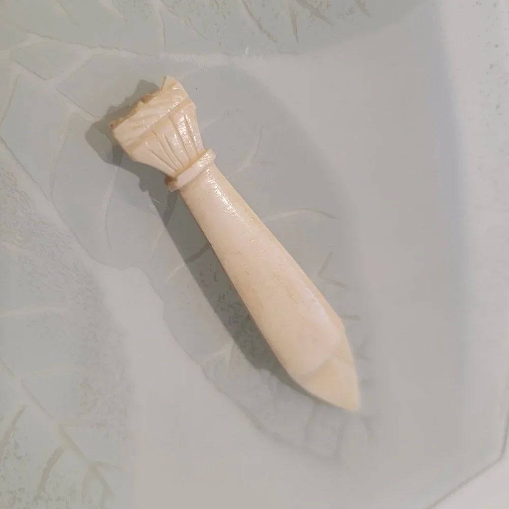 Vintage Letter Opener Artistic Hand-Carved Letter Opener